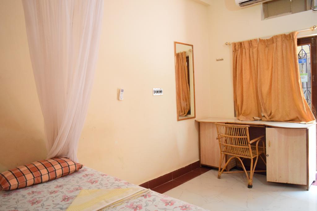 Lakshmi Heritage Tourist Home Hampi Buitenkant foto